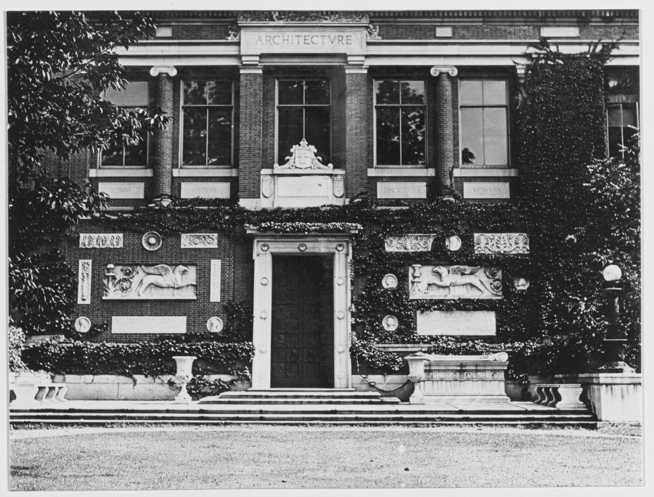 Robinson Hall. Officer Material School, June 28, 1919