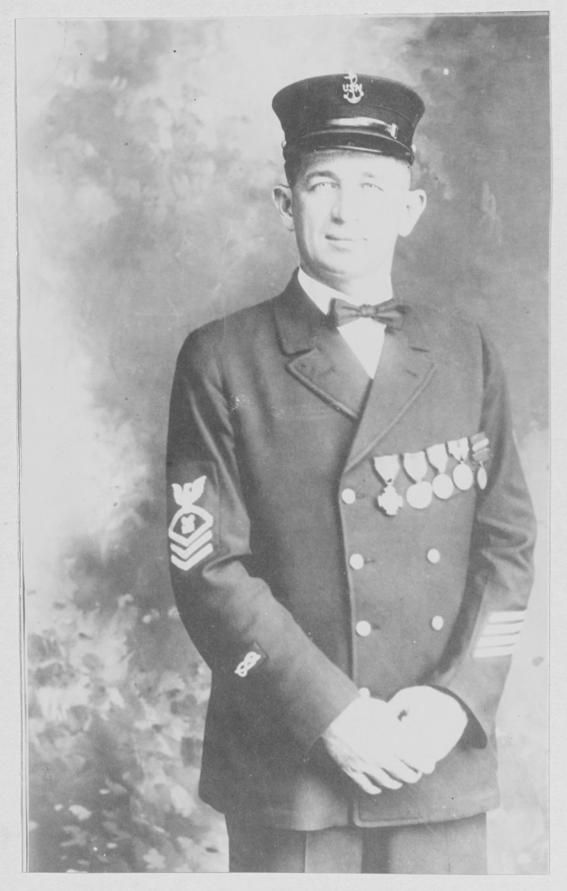 Owens, Rufus W.C.G. USN. (Navy Cross)
