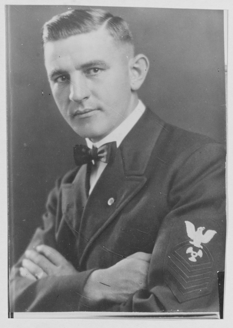 Weichbrodt, Edward M.M. 1st class, (Navy Cross)