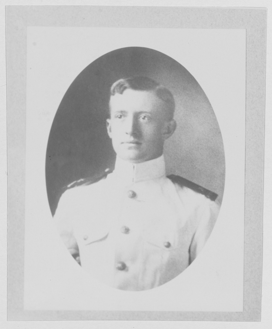 Williamson William Price. Lieu Comdr, U.S.N. -Navy Cross