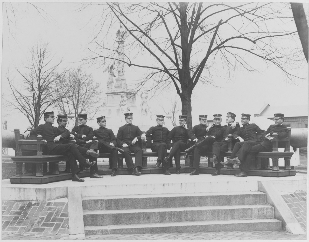 Graduates 1903