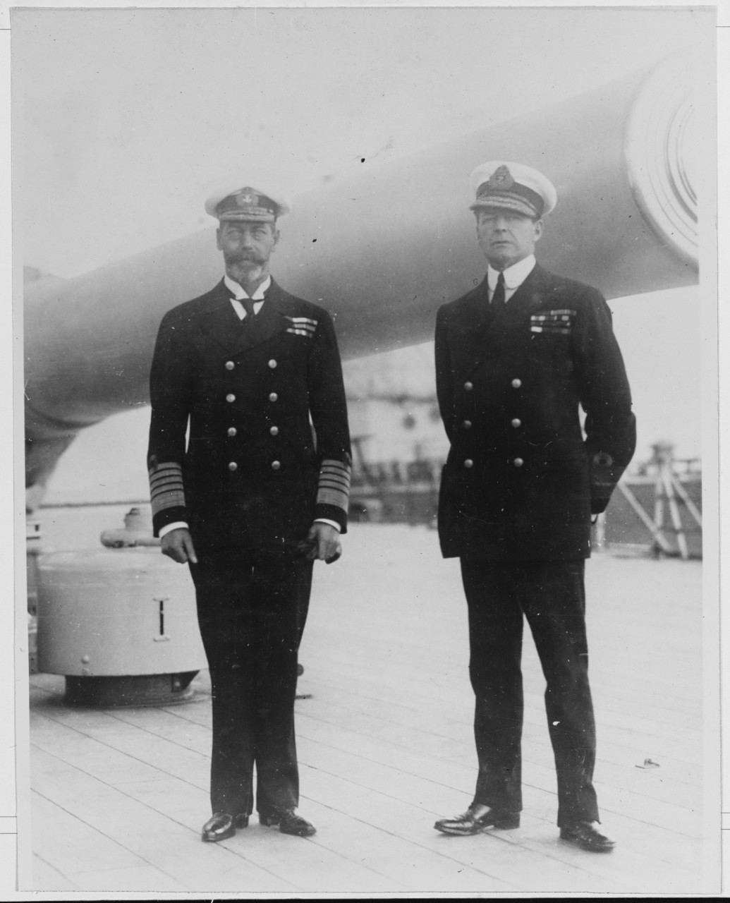 The King and admiral Beatty C-in-C-at the quarter of HMS Queen Elizabeth.