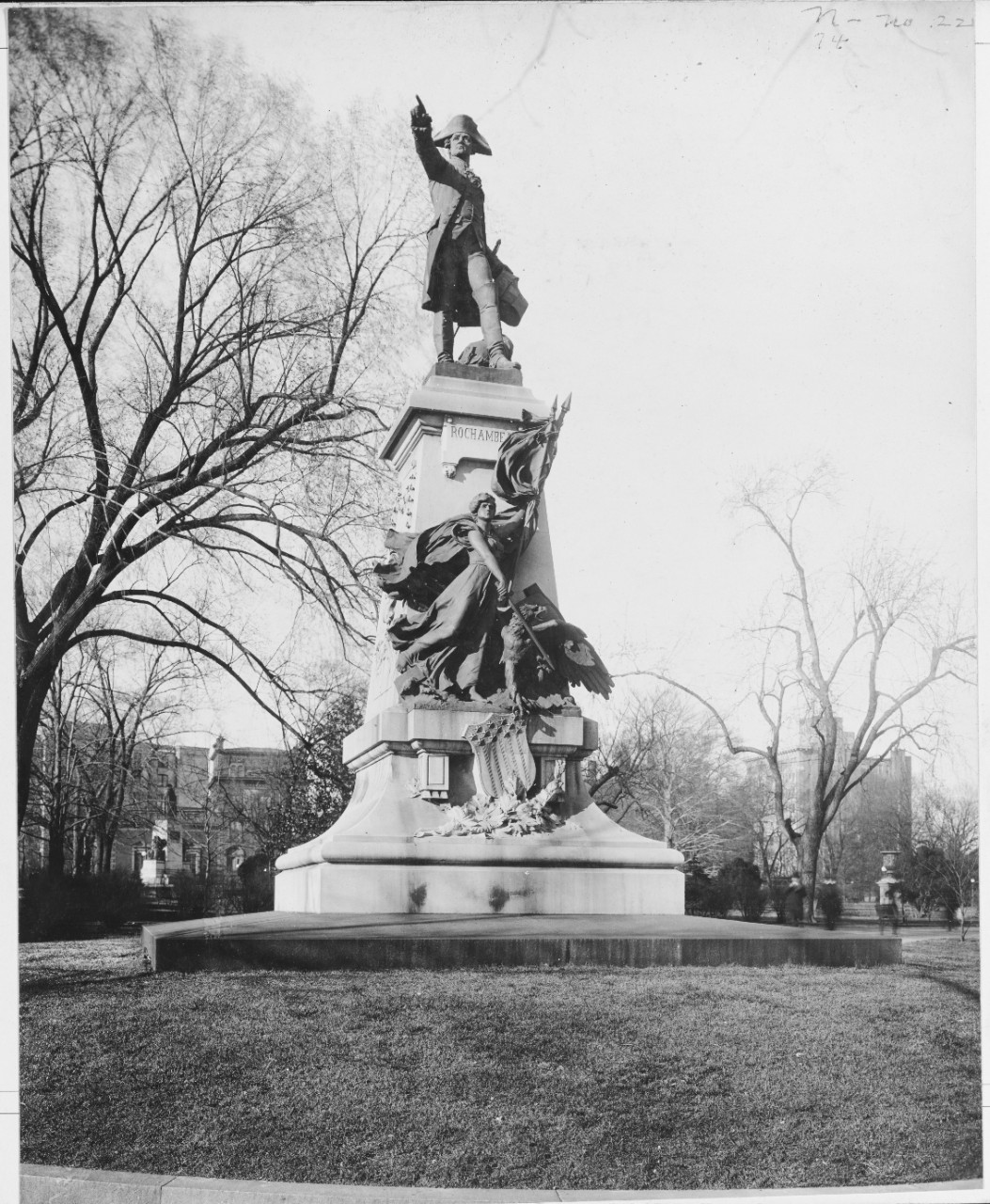 Statue of Rochambeau