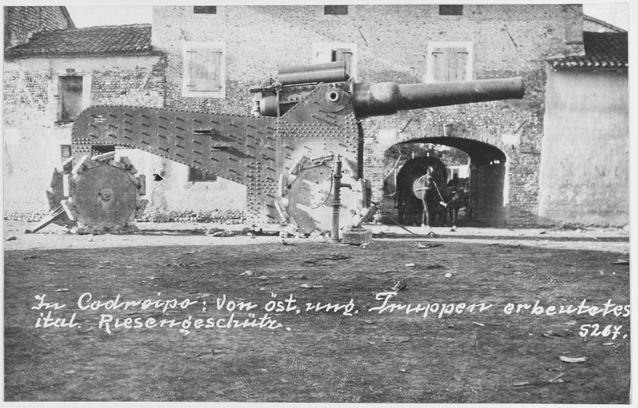 In Codroipo, huge Italian gun captured by Austrians. Austria-Hungary.
