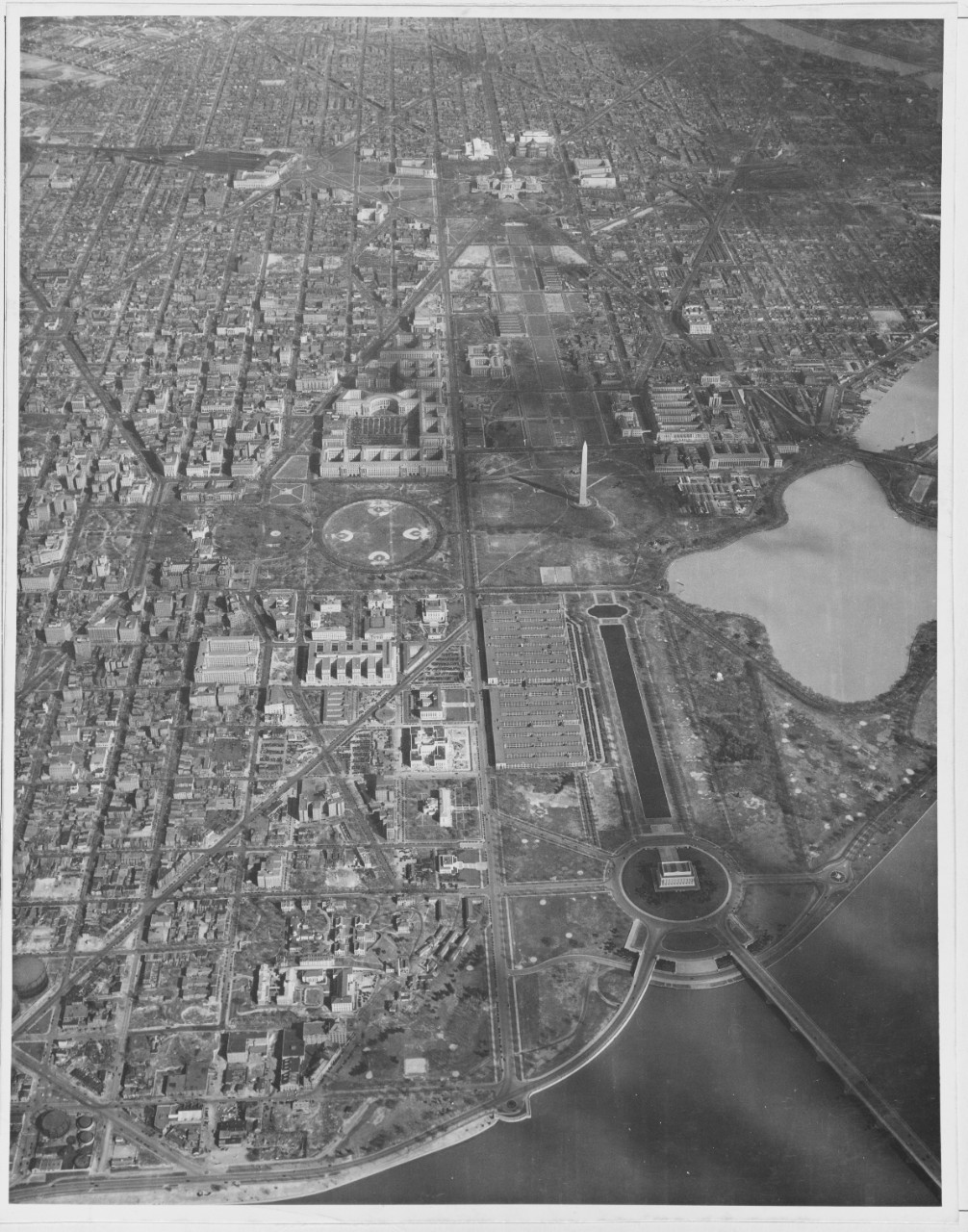 Aerial photograph of Washington, DC, view from the air, 1937.