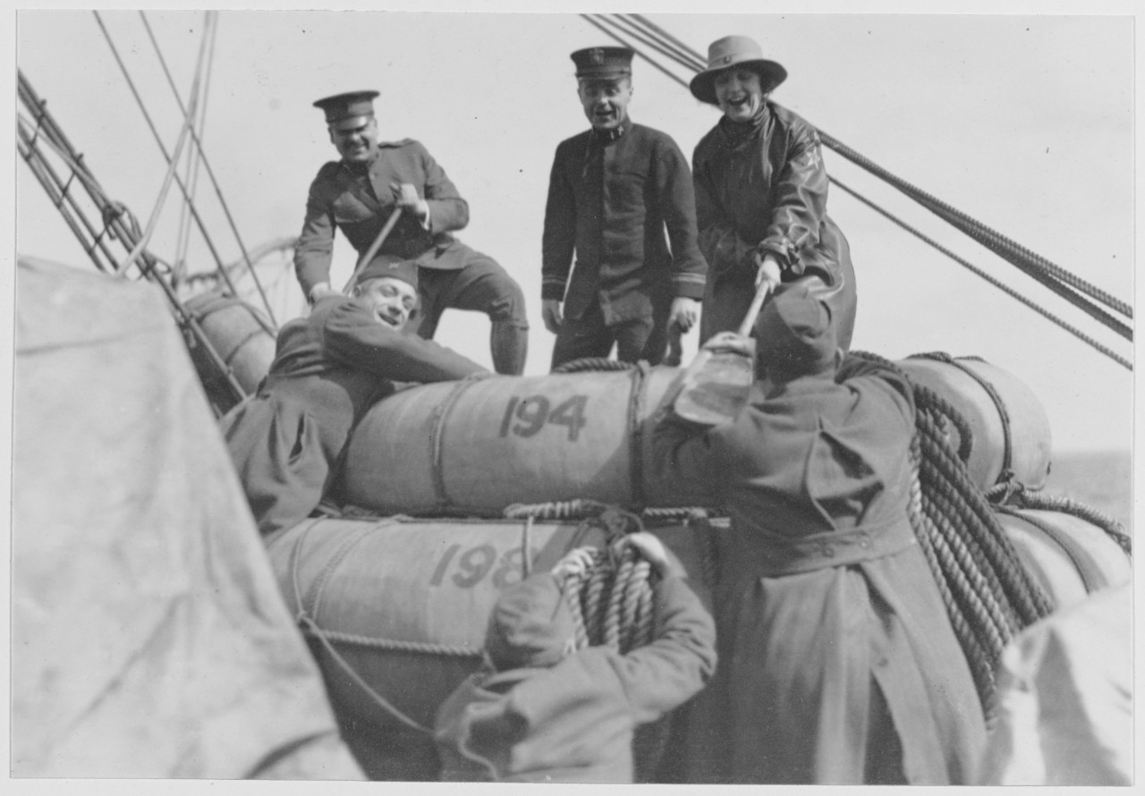 Y. M. C. A. Entertainers returning with the 26th Division USS Mt. Vernon