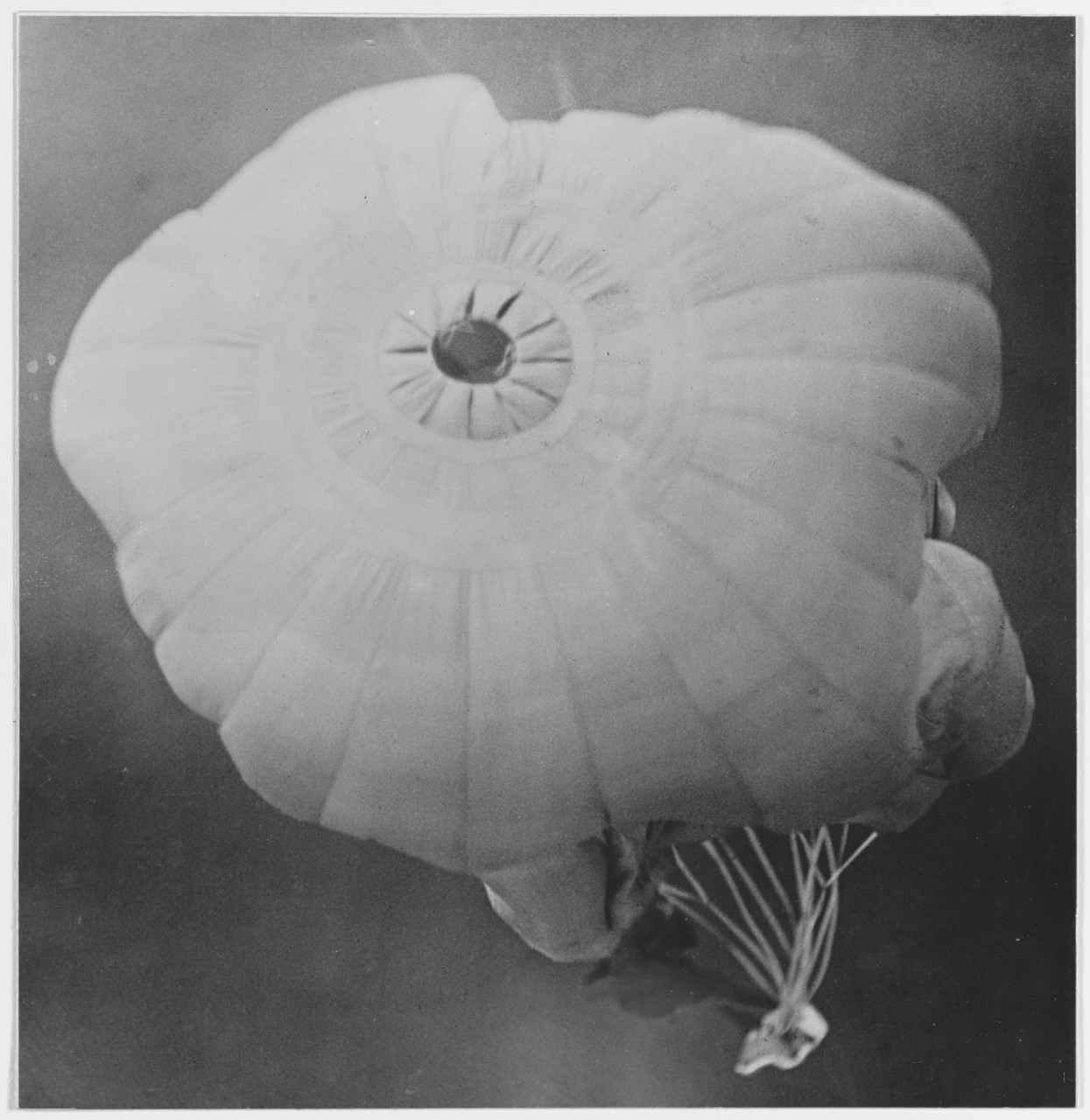 Falling parachute