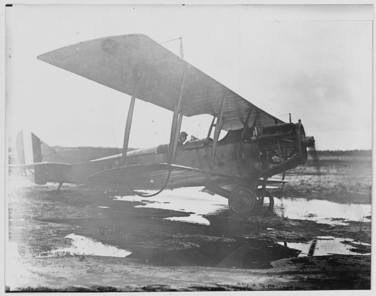 Curtiss JN-HG airplane