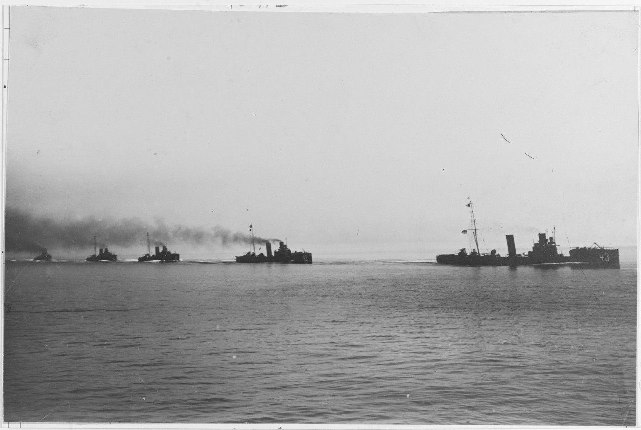 German Destroyers at sea in 1910. 
