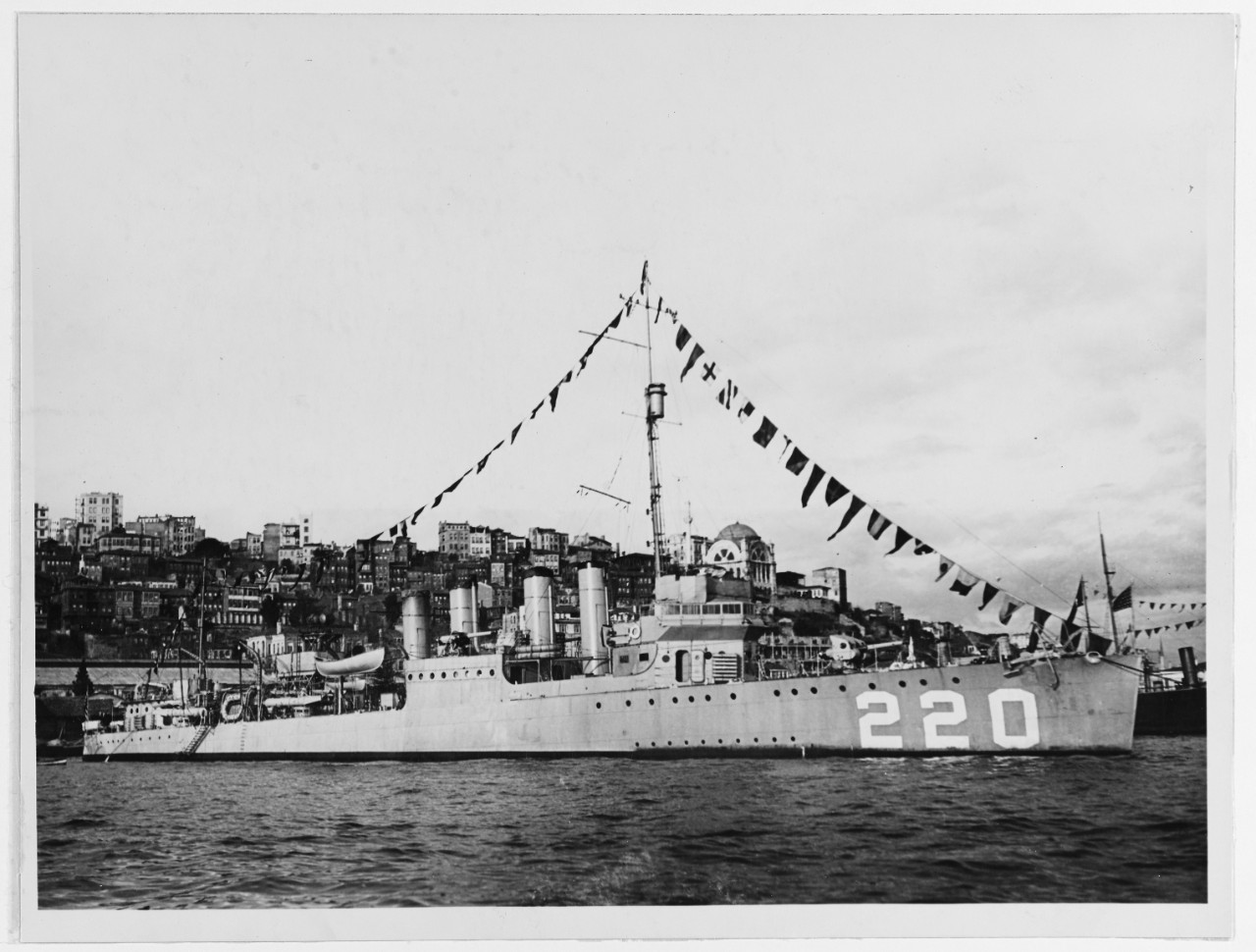 USS MACLEISH (DD-220)