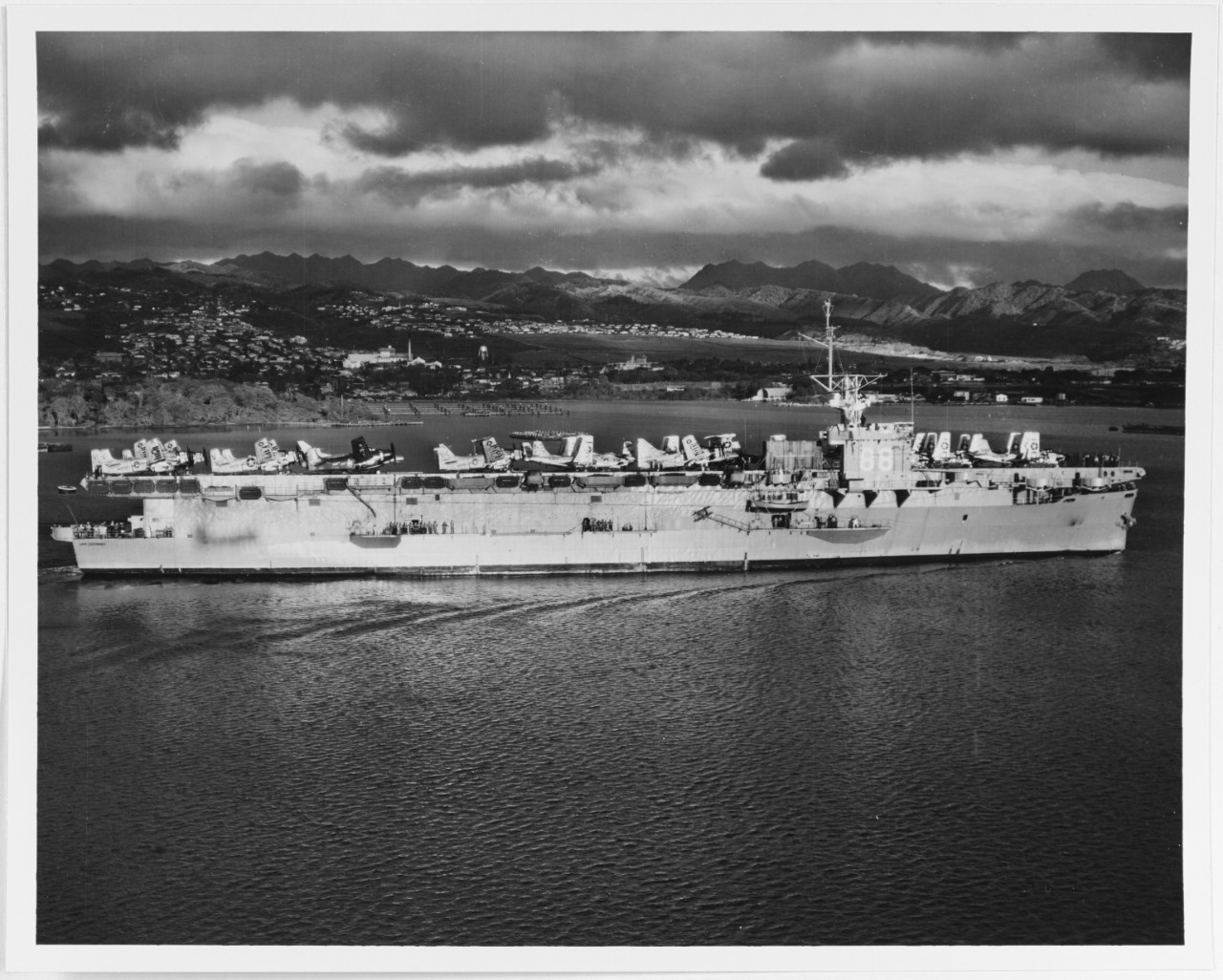 Photo # NH 52441  USS Cape Esperance