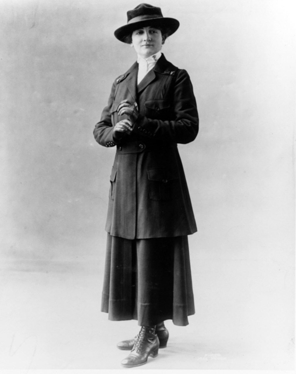 Photo #: NH 52964  World War I U.S. Army Nurse's Outdoor Uniform