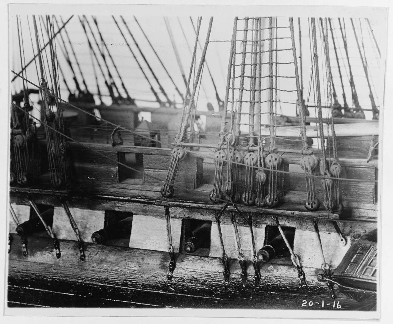 NH 54040 USS CONSTITUTION, 1797