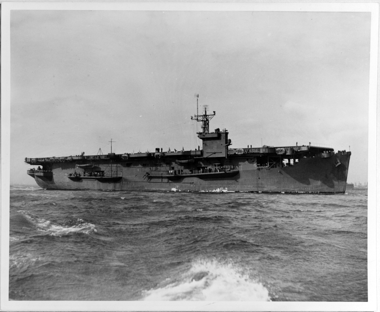 USS CARD (CVE-11)