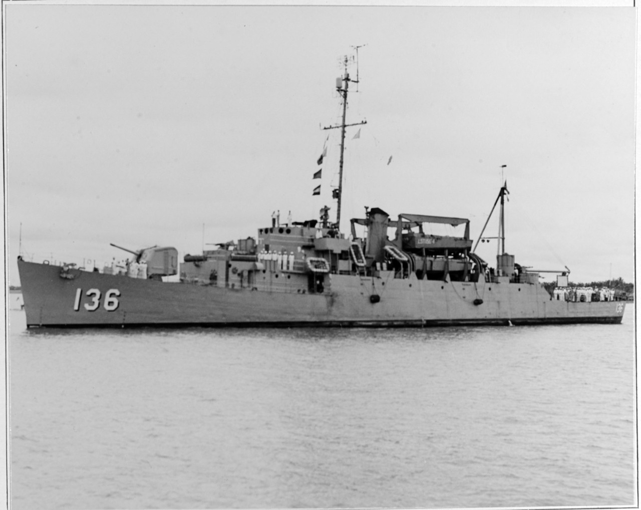 USS CARPELLOTTI (APD-136)