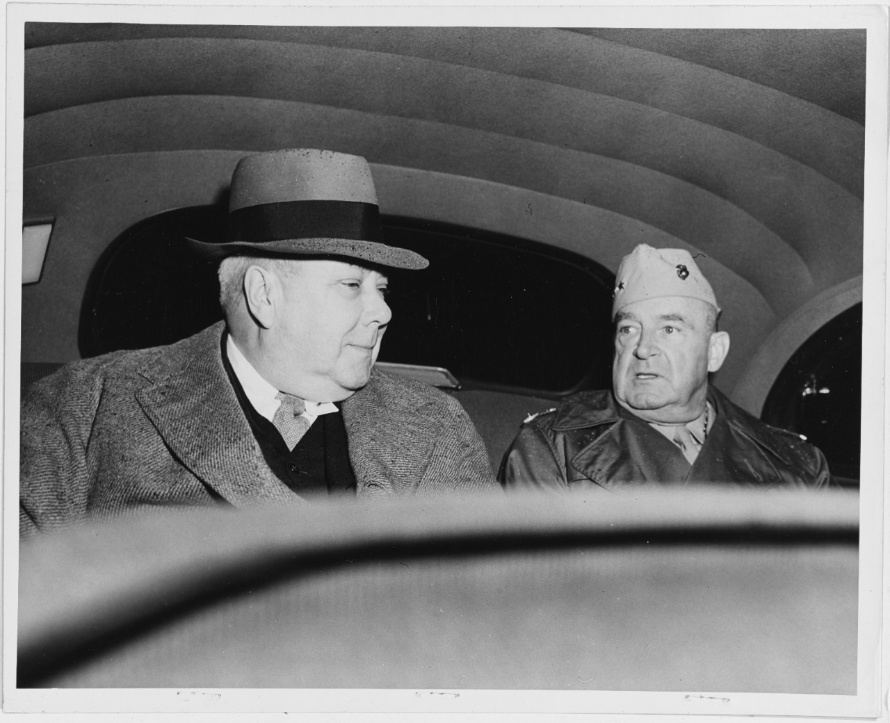 Lee and Vandegrift in Car