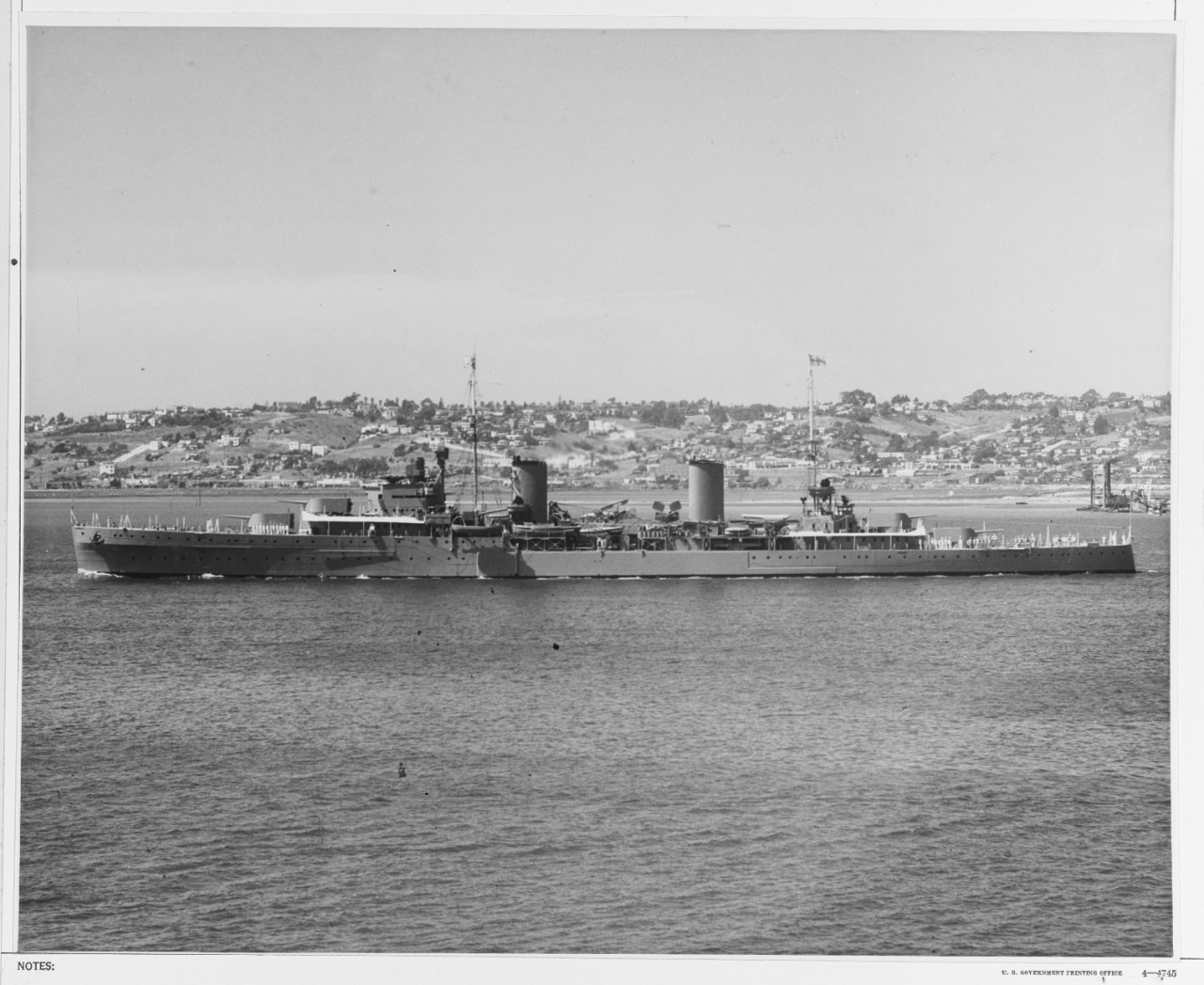 Photo #: NH 60599  HMAS Hobart