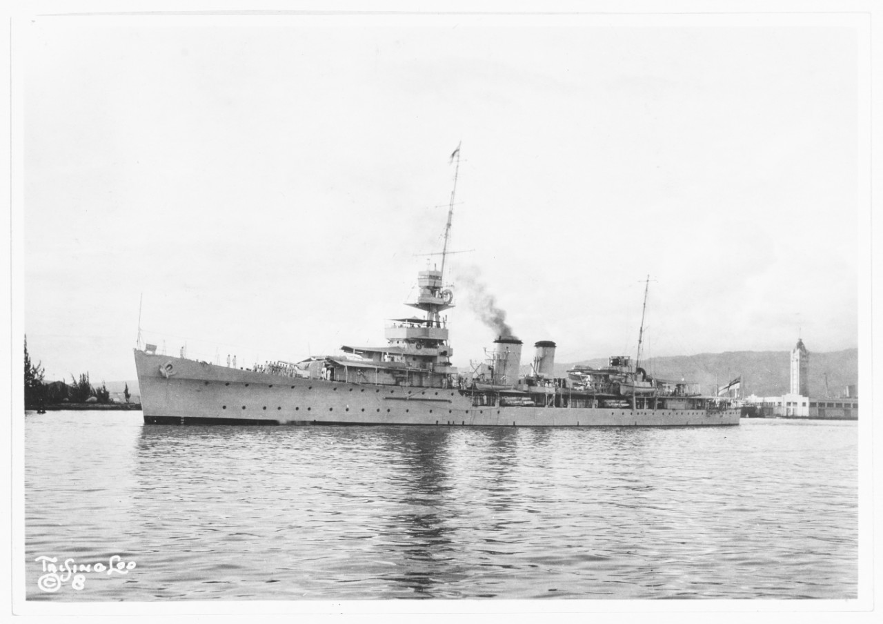 HMS DUNEDIN (British Cruiser, 1918)