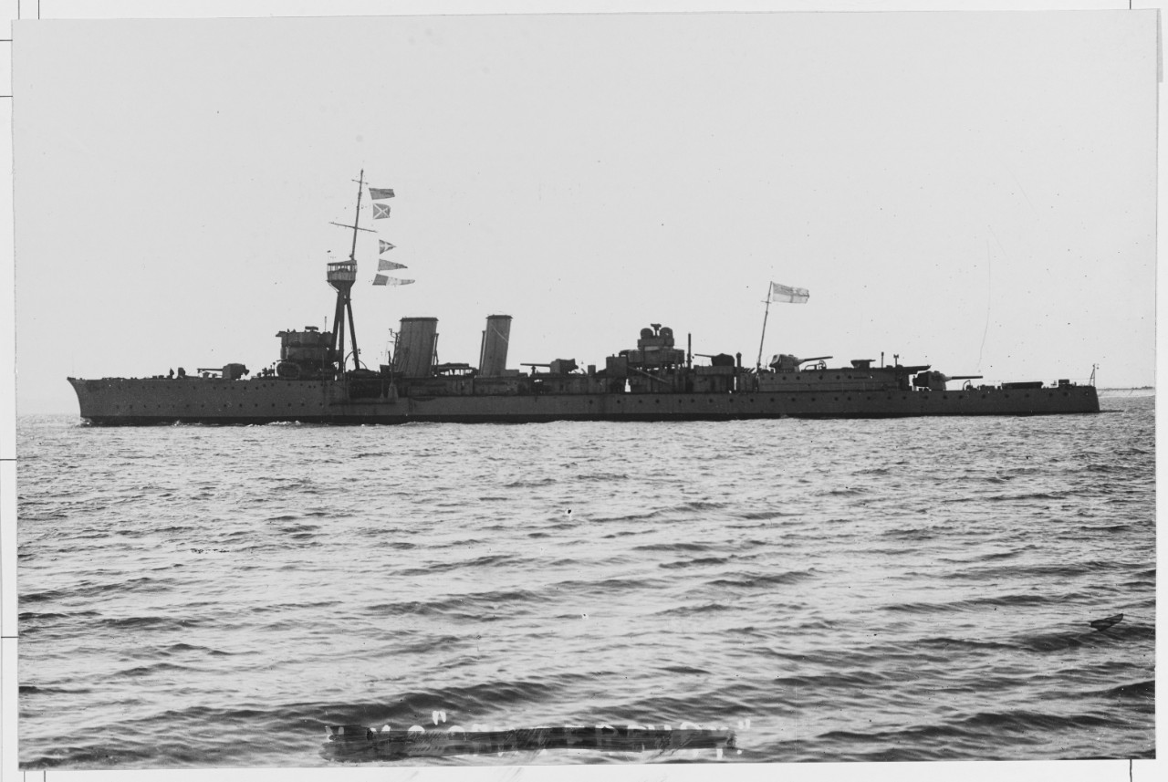 HMS CANTERBURY (British Cruiser, 1916)