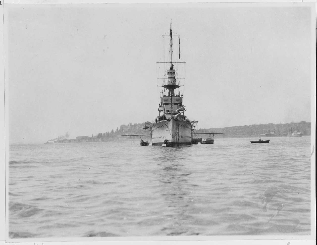 HMS CERES (British Cruiser, 1917)