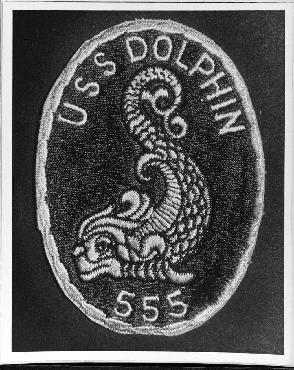 Insignia (patch): USS DOLPHIN (AGSS-555)