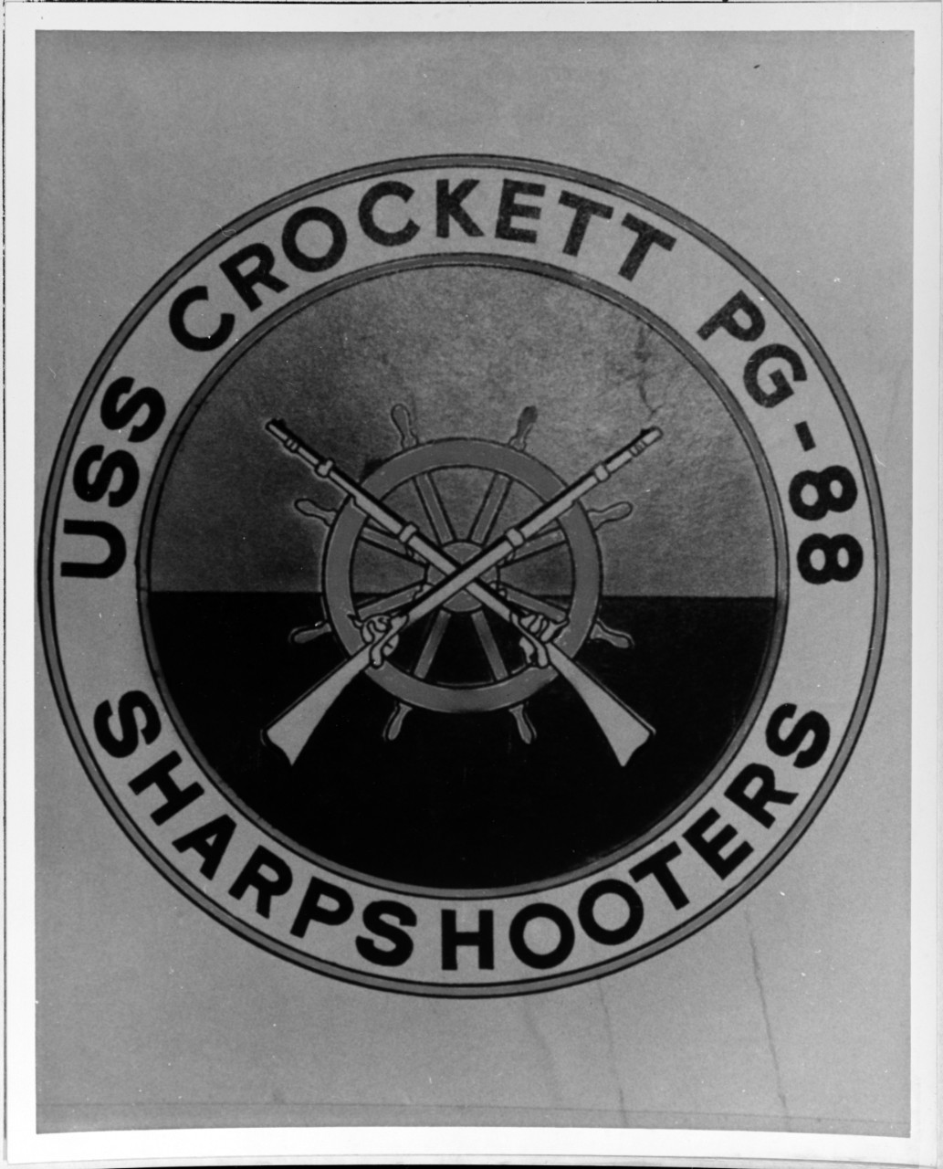Insignia: USS CROCKETT (PG-88)
