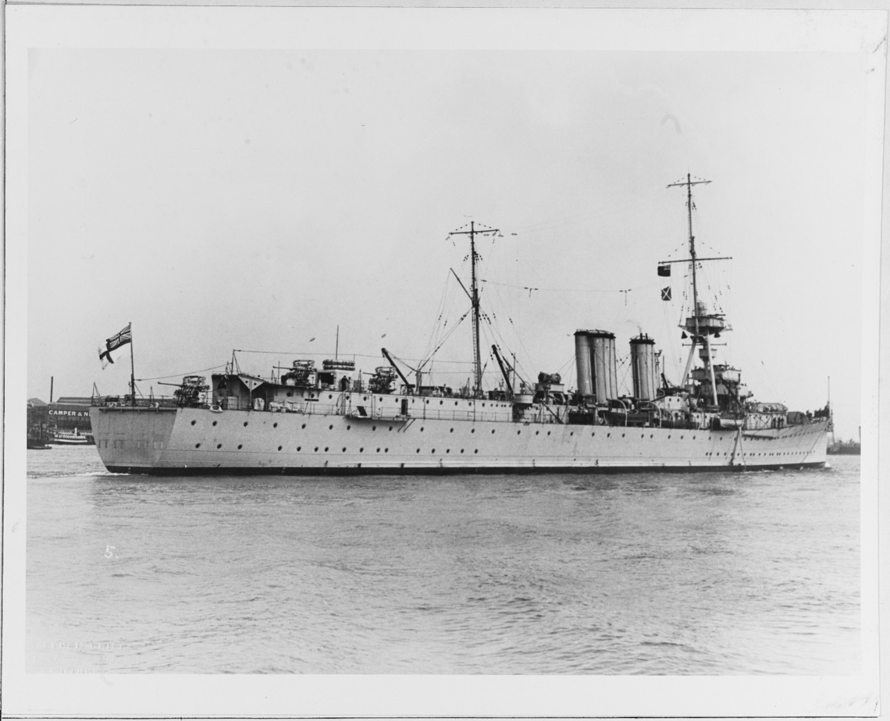 HMS ADVENTURE (British minelayer, 1927)
