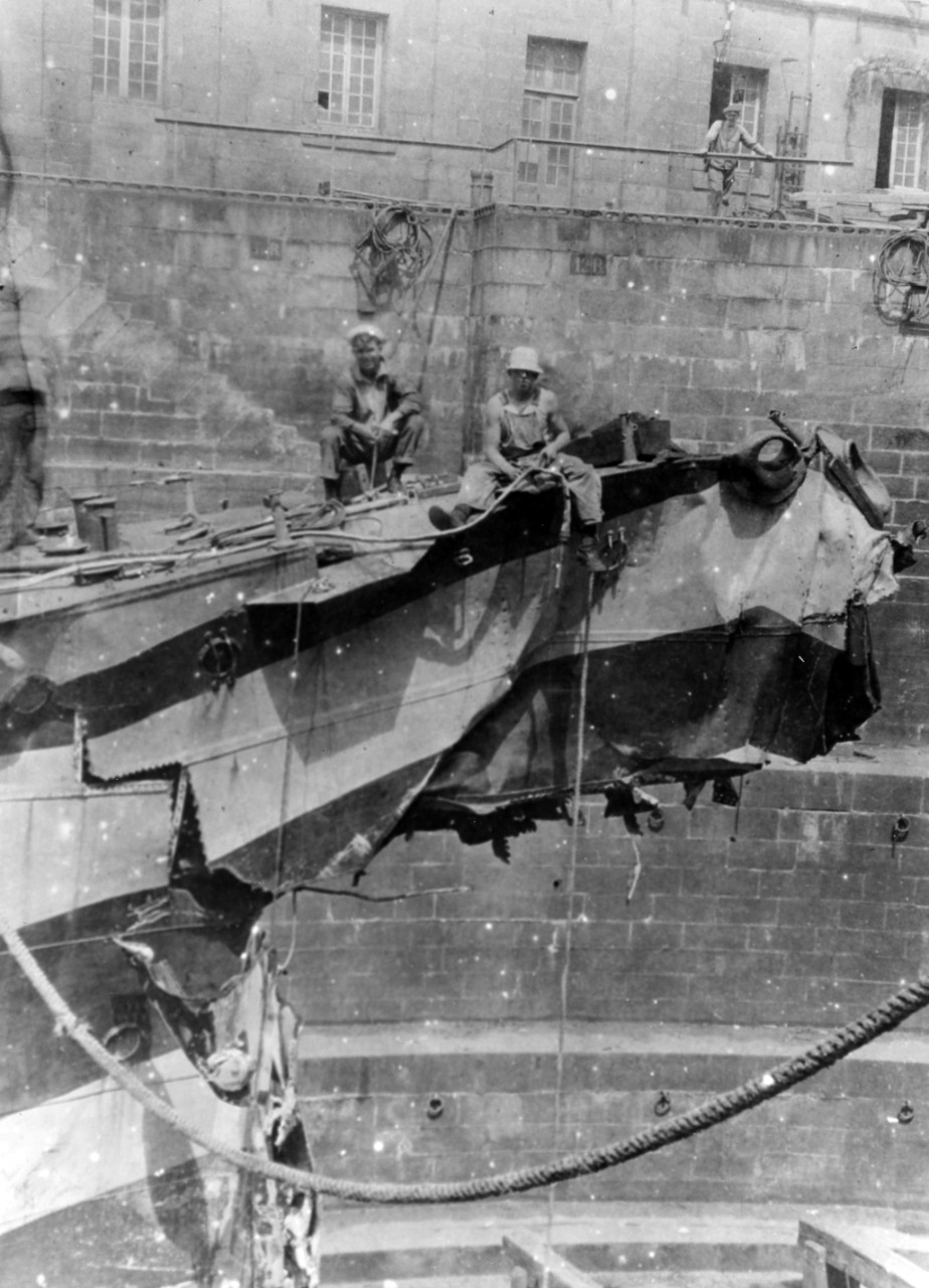 Bow of USS JARVIS (DD-38) showing damage received in a collision with USS BENHAM (DD-49) off the French Coast on July 22, 1918. 