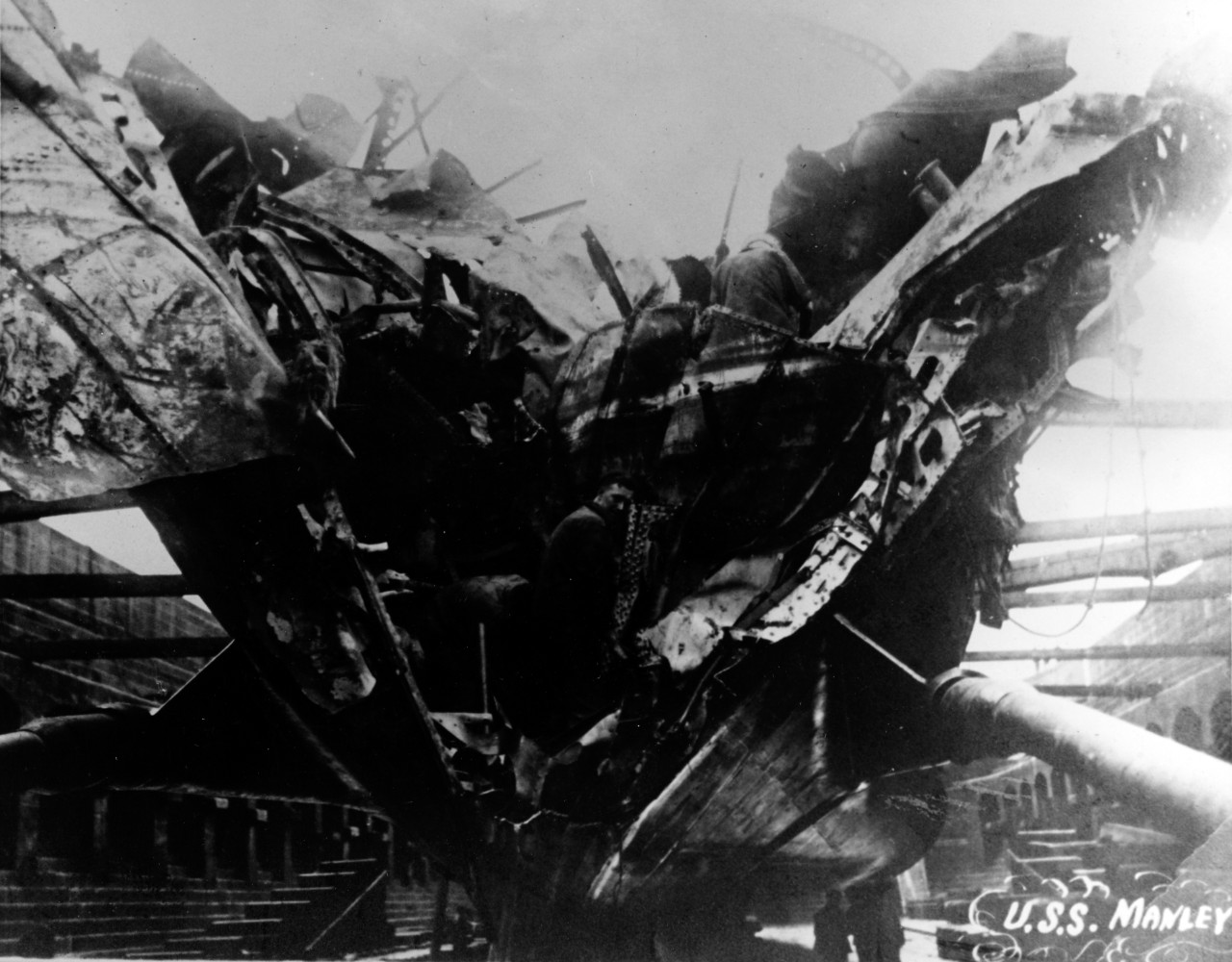 Damage received by USS MANLEY (DD-74) 