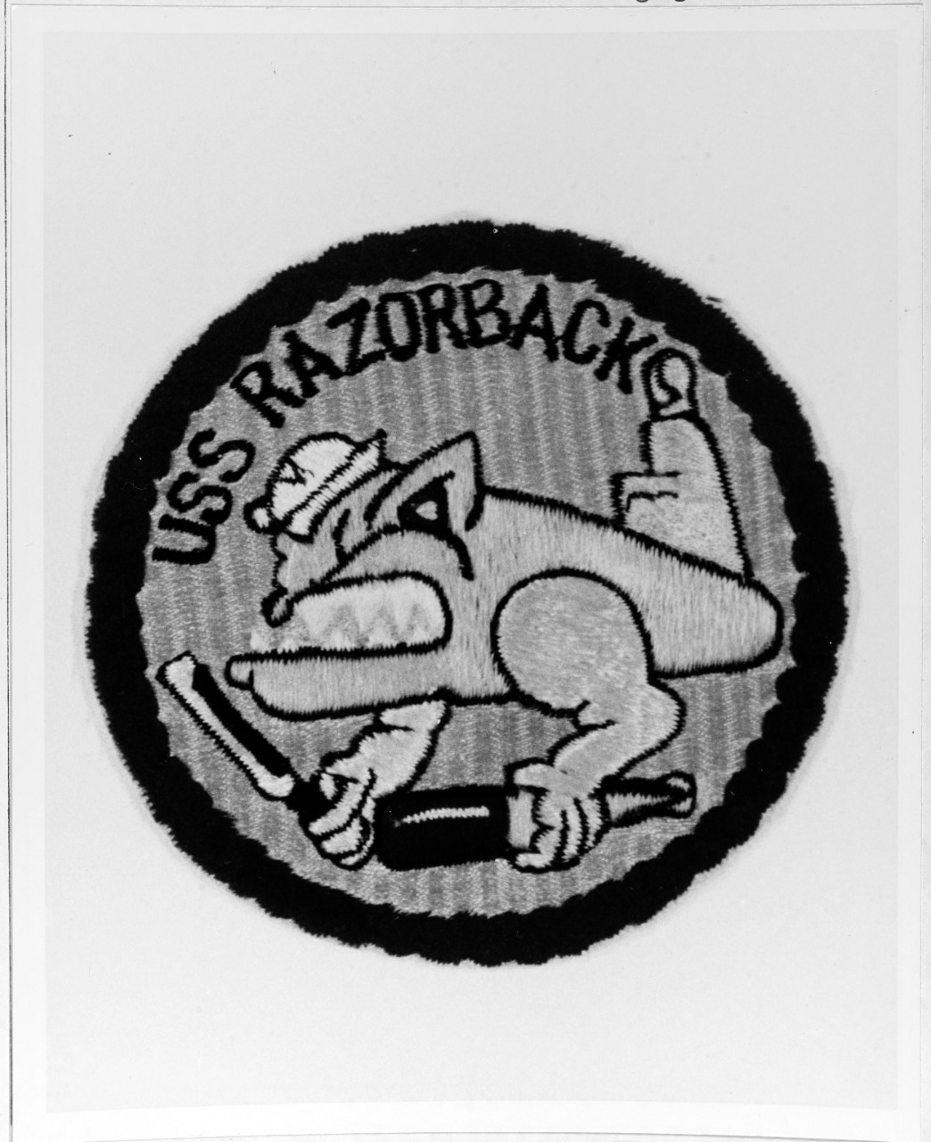 Insignia:  USS RAZORBACK (SS-394)