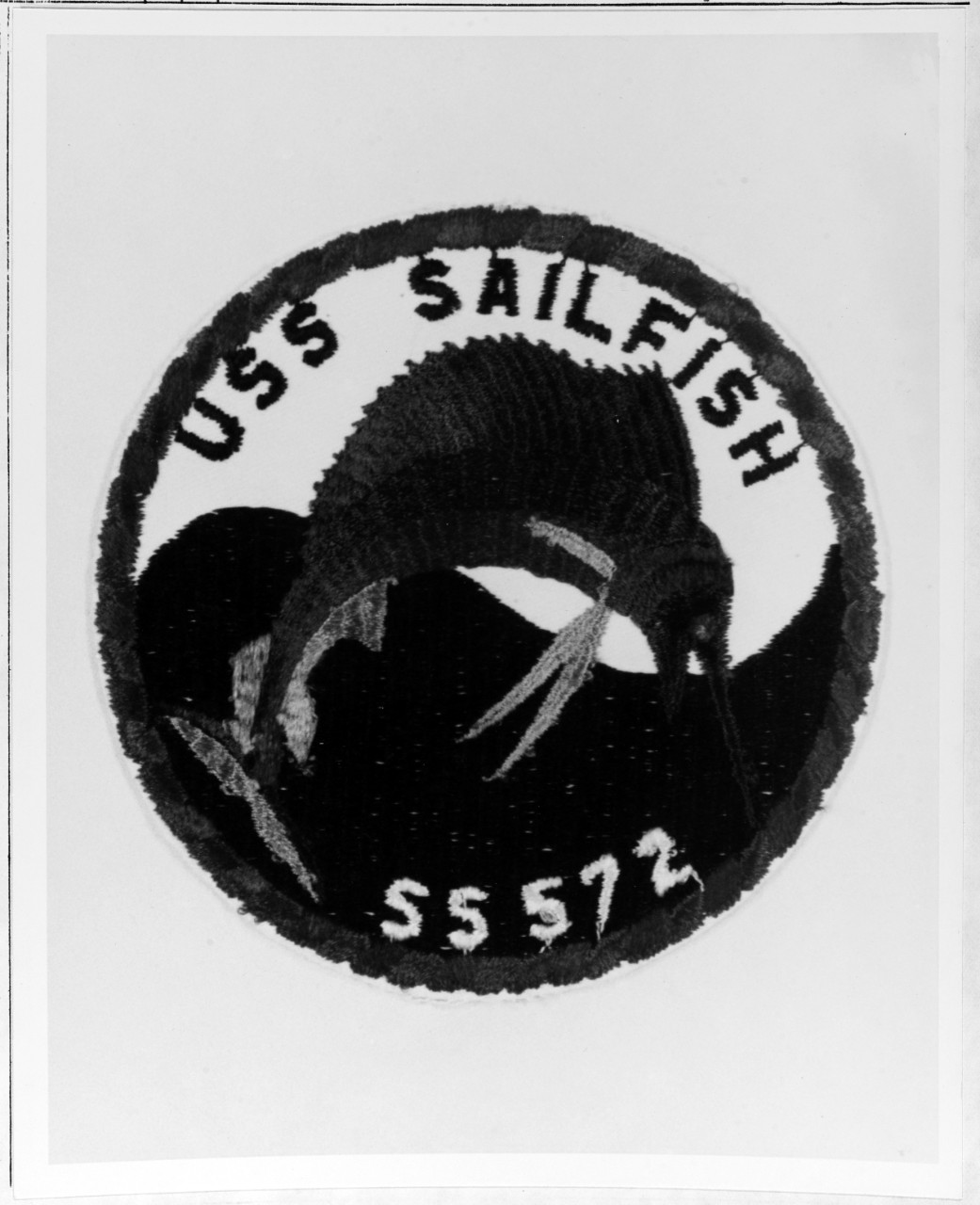 Insignia:  USS SAILFISH (SS-572)