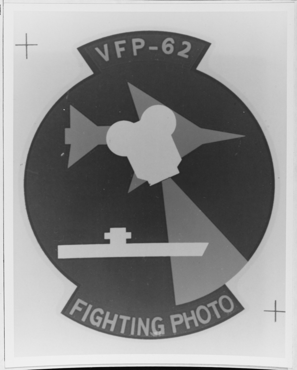 Insignia:  Light Photographic Squadron 62 (VFP-62)