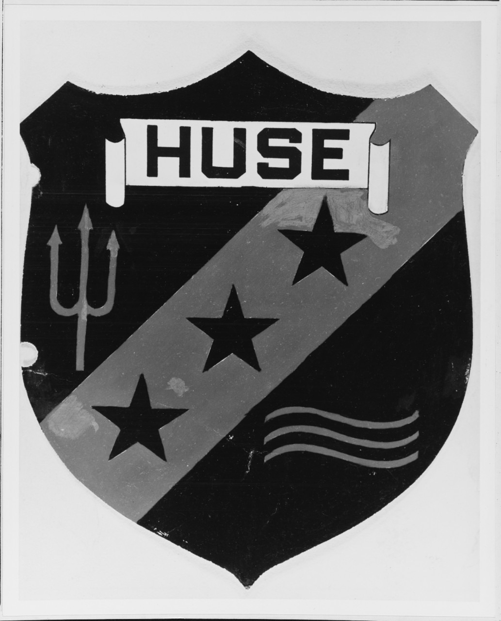 Photo #: NH 65853-KN Insignia: USS Huse (DE-145)