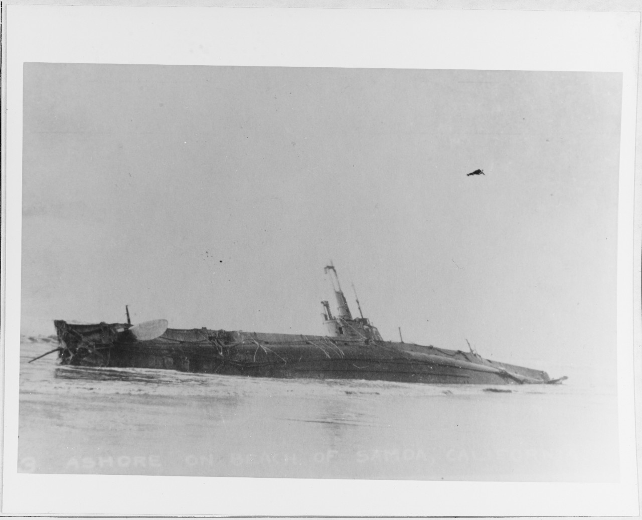 Photo #: NH 66220  Stranding of USS H-3, December 1916