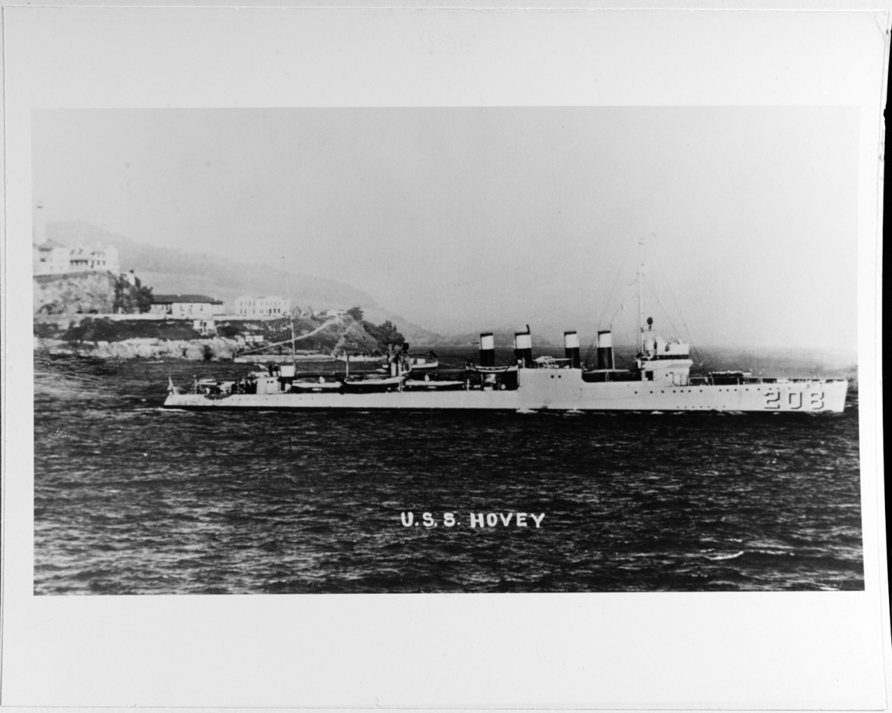 Photo #: NH 67662  USS Hovey