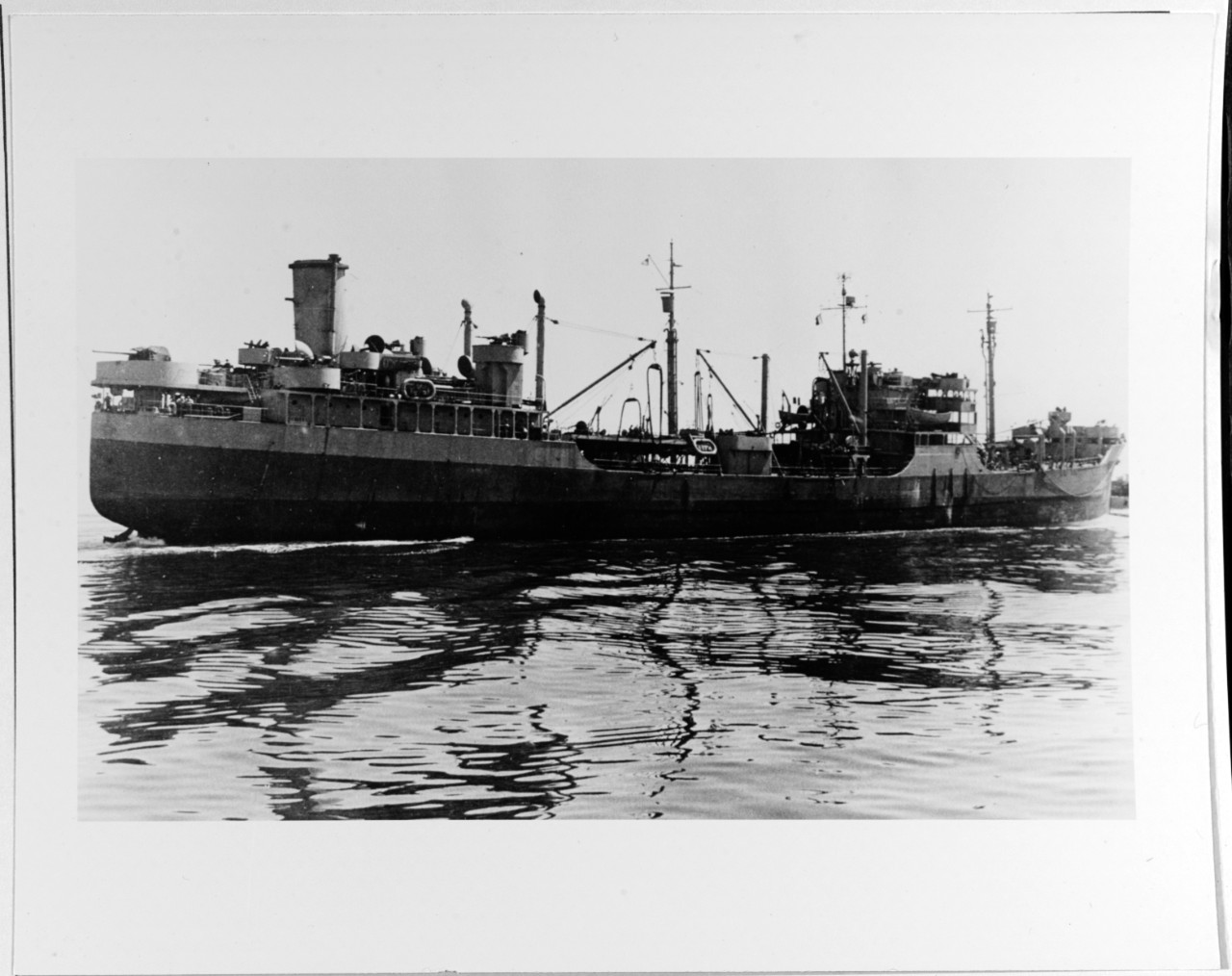 USS ESCALANTE (AO-70)