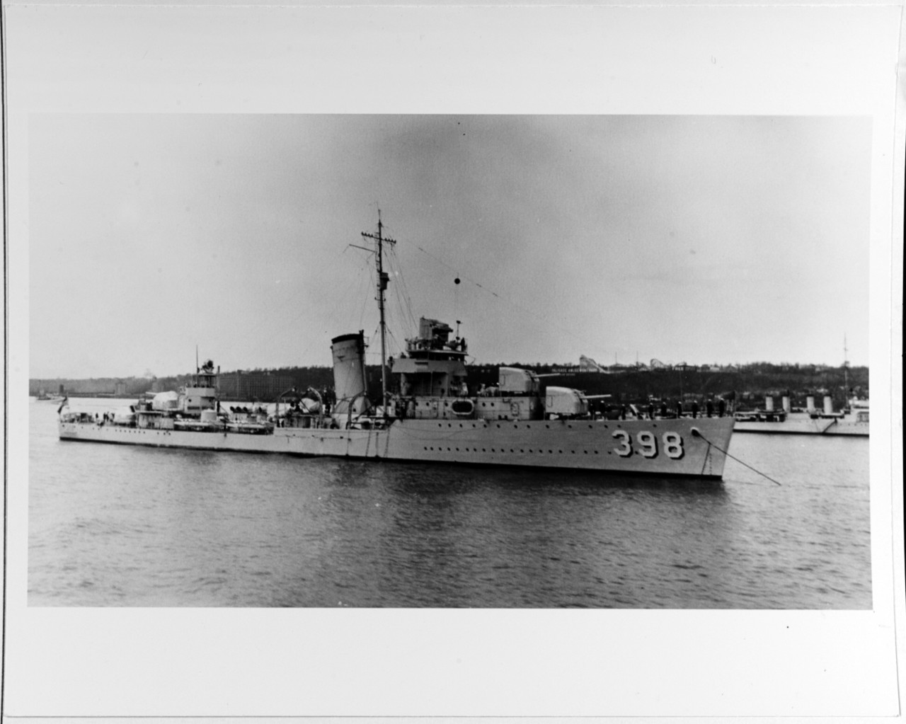 Photo #: NH 67739  USS Ellet (DD-398)