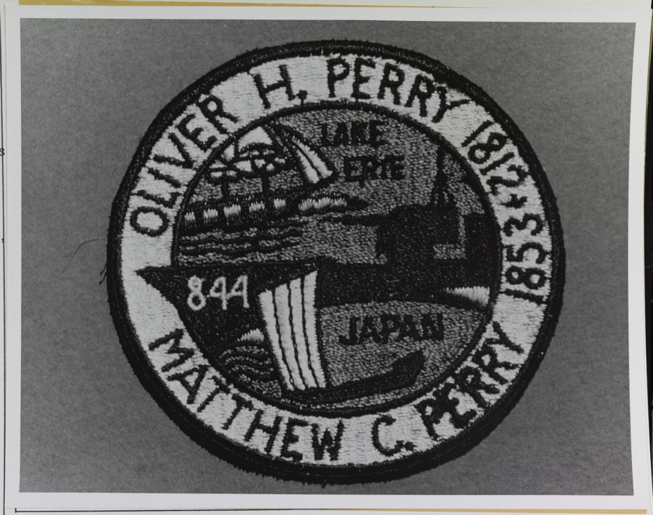 Insignia:  USS PERRY (DD-844)