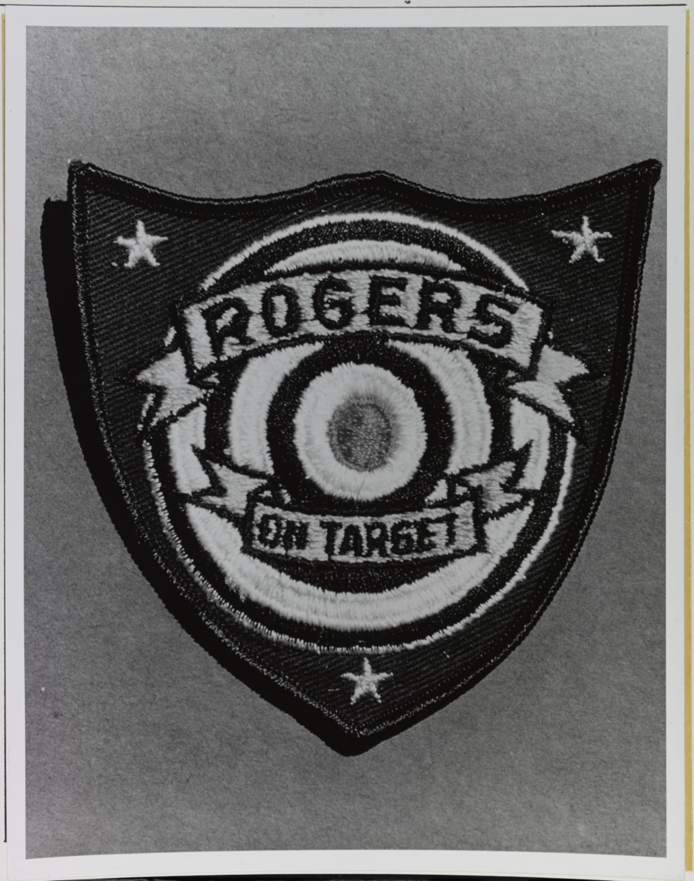 Insignia:  USS ROGERS (DD-876)