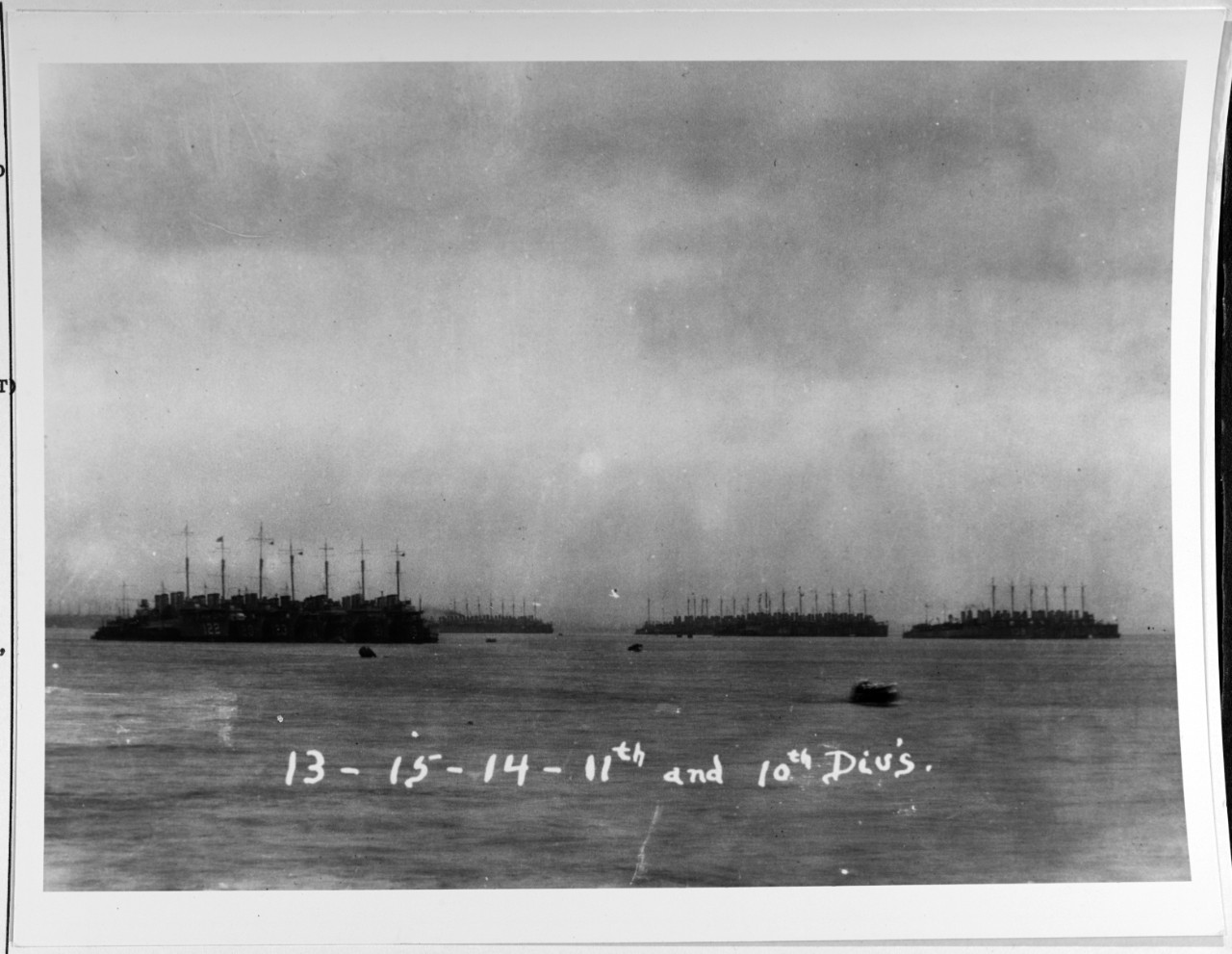 Photo #: NH 69514  Destroyer Divisions 13, 15, 14, 11 and 10