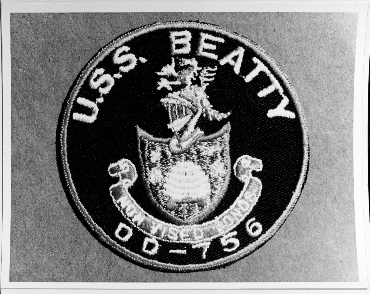 Insignia:  USS BEATTY (DD-756)