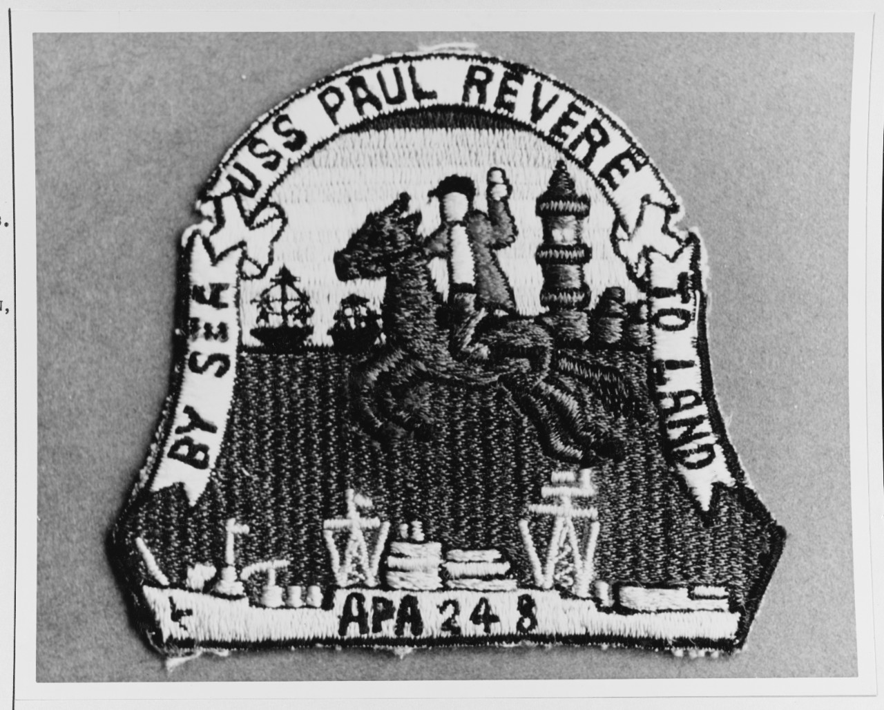 Insignia:  USS PAUL REVERE (APA-248)