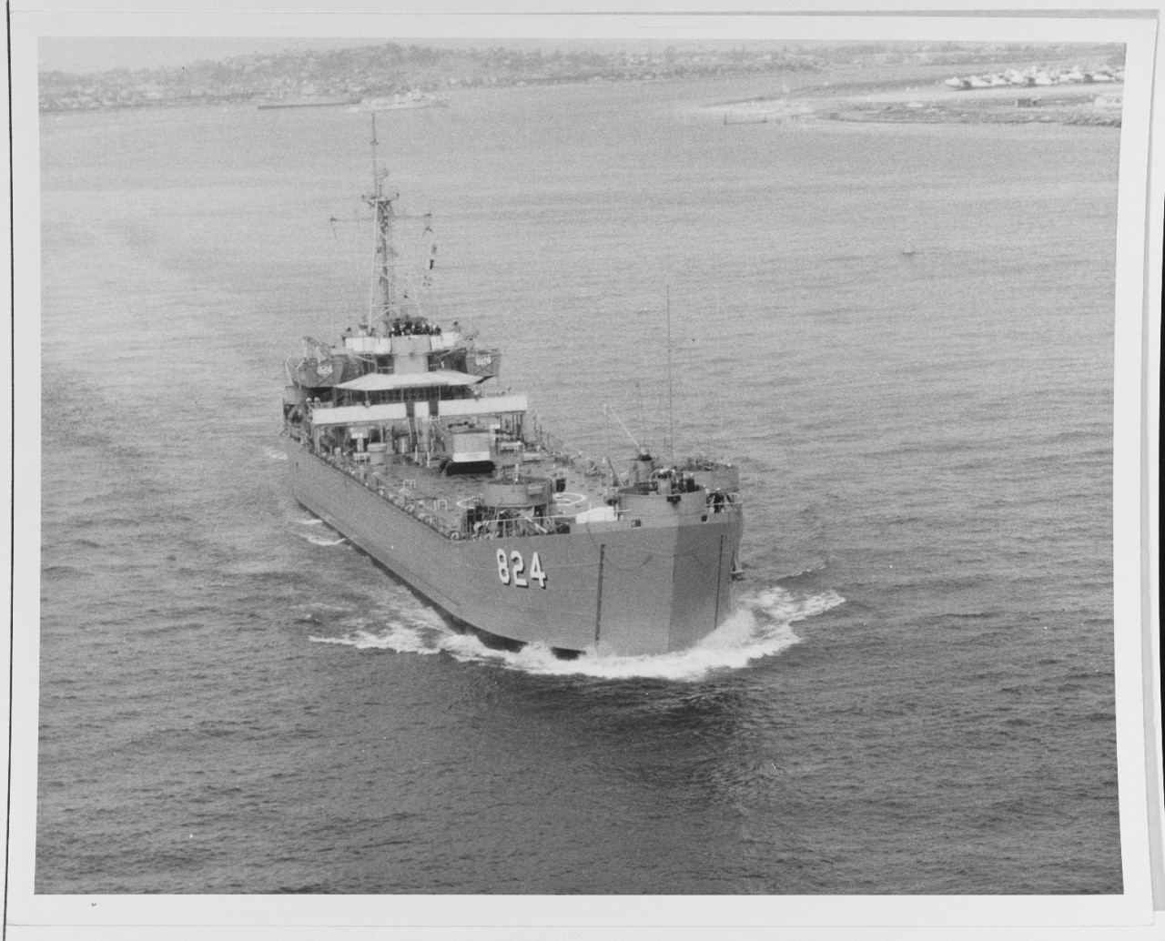 USS HENRY COUNTY (LST-824)