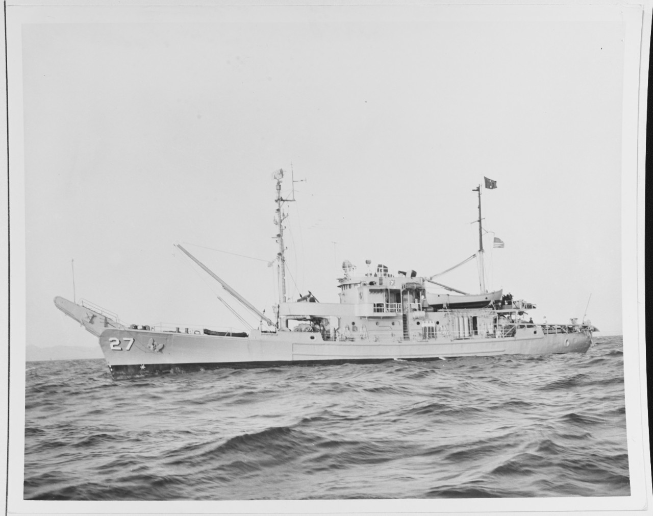 USS MULBERRY (AN-27)