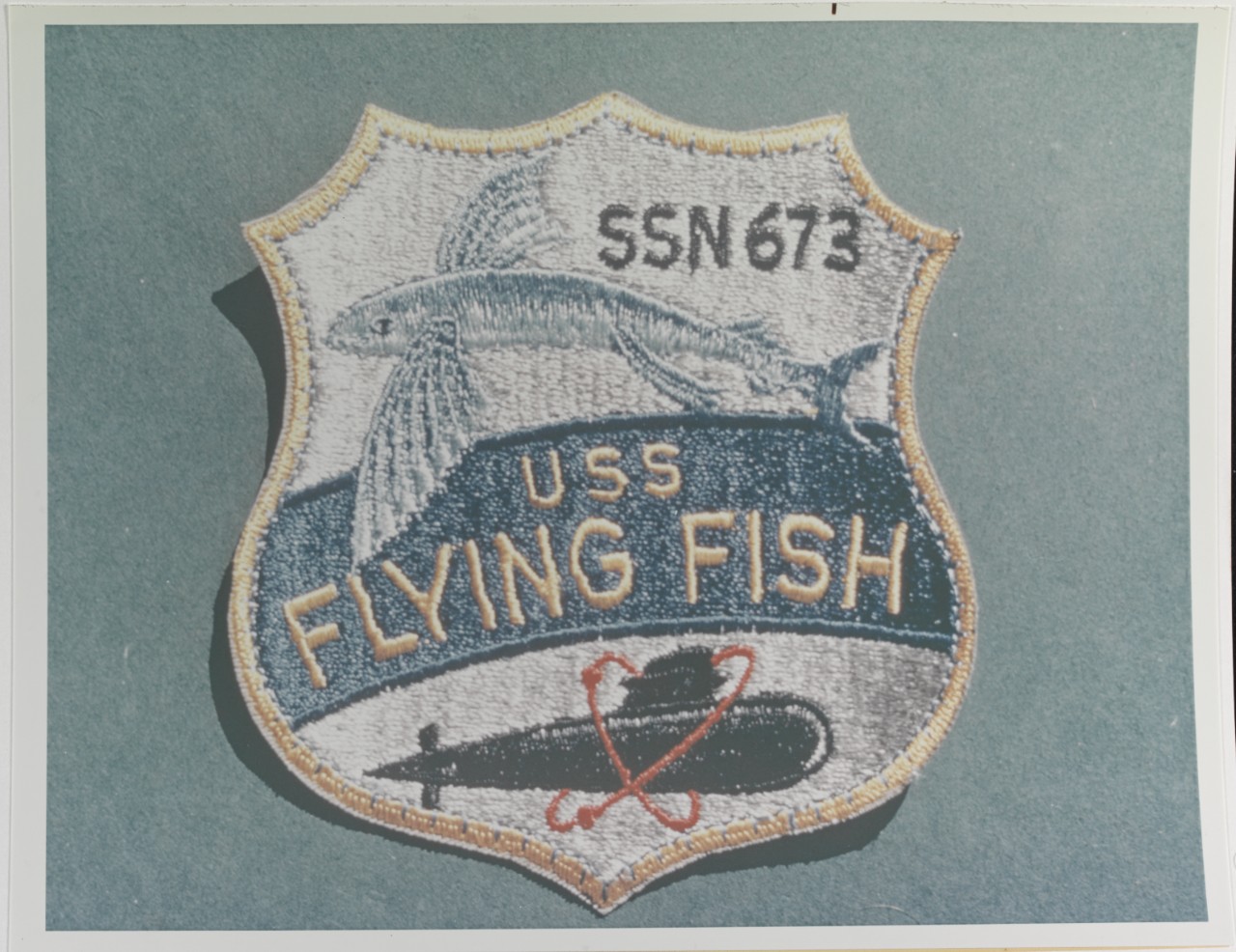 Insignia:  USS FLYING FISH (SSN-673)