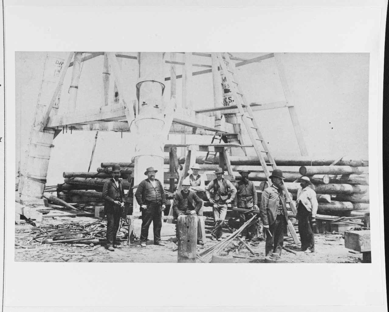 Riggers and marine machinists