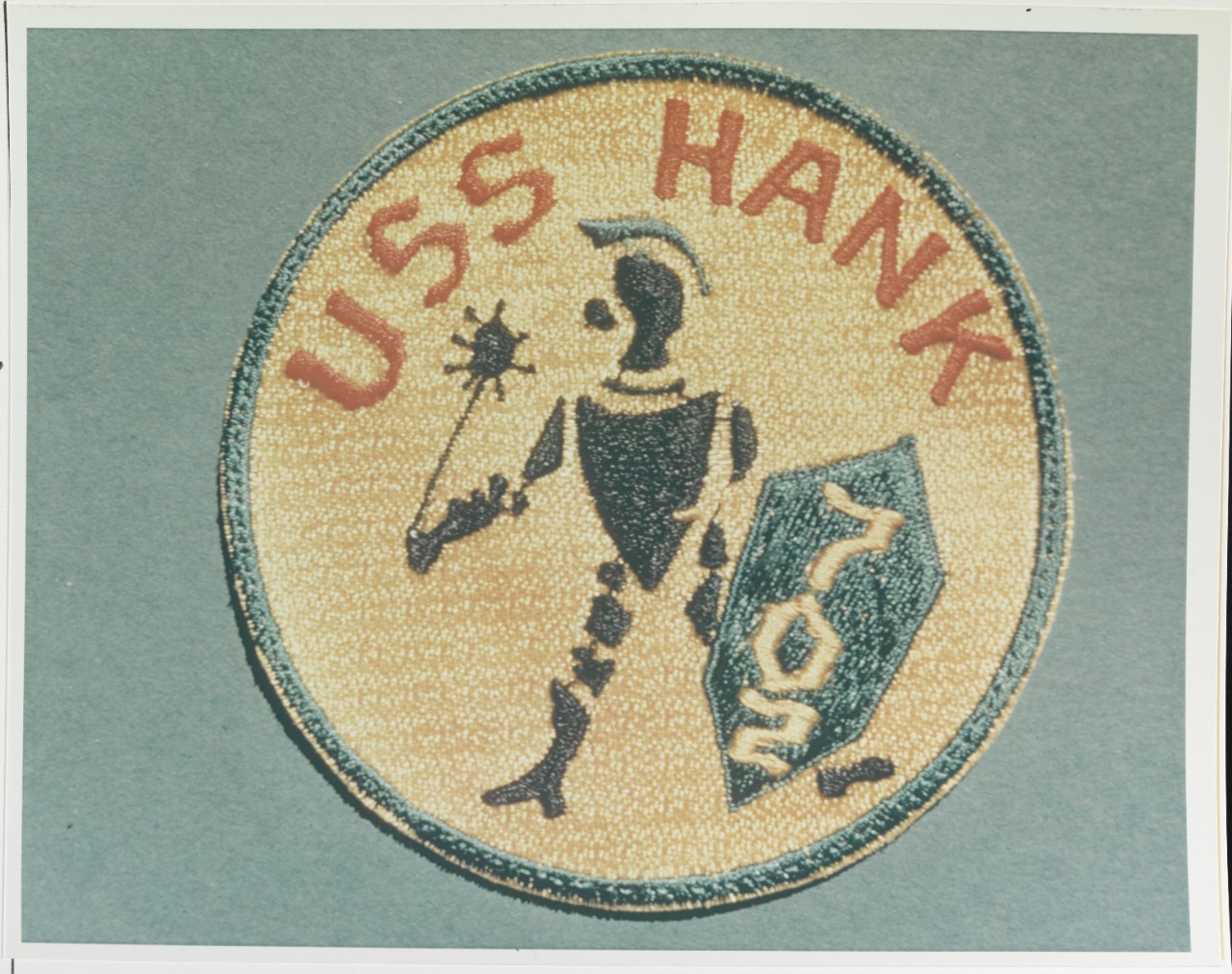 Insignia: USS HANK (DD-702)