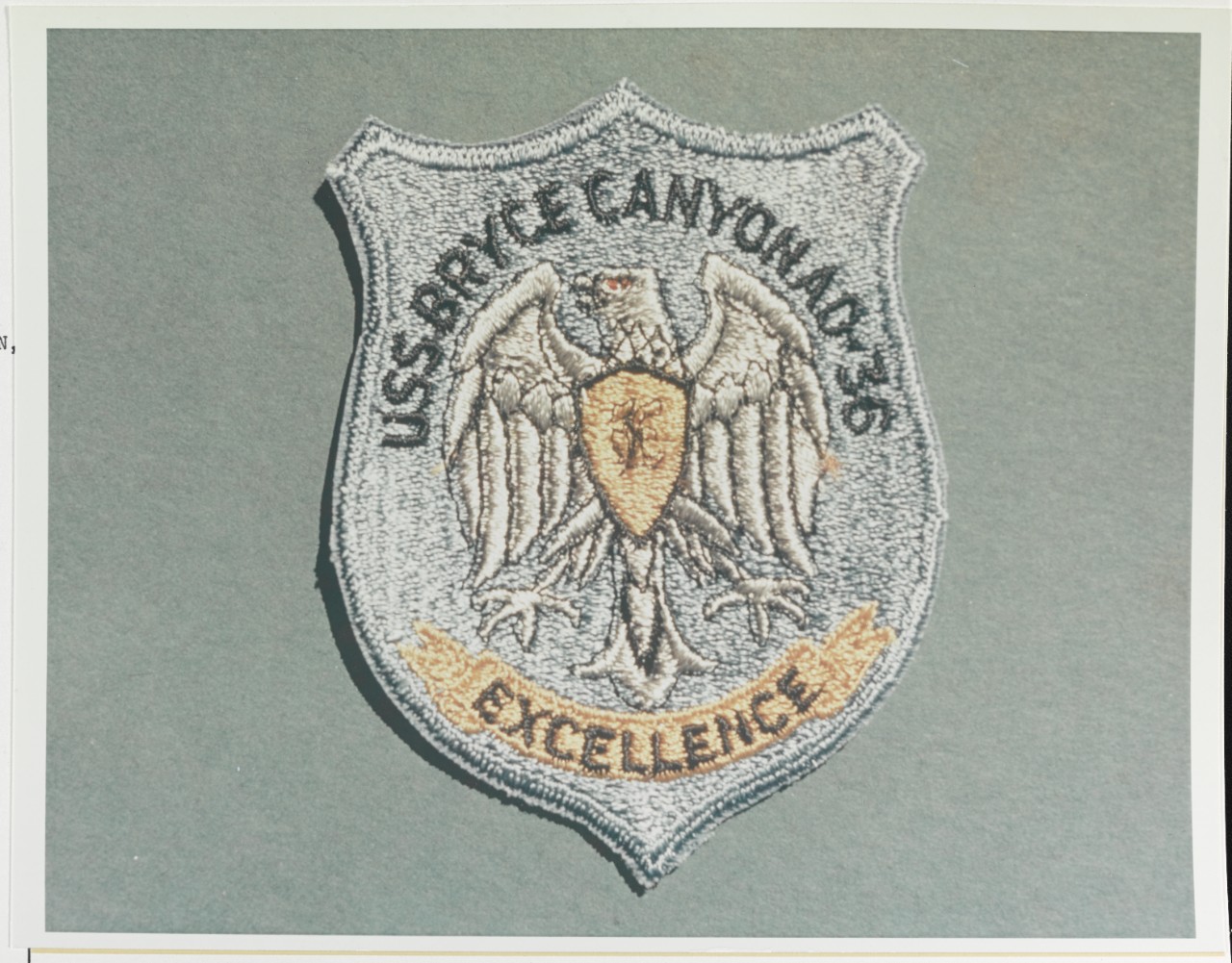 Insignia: USS BRYCE CANYON (AD36)