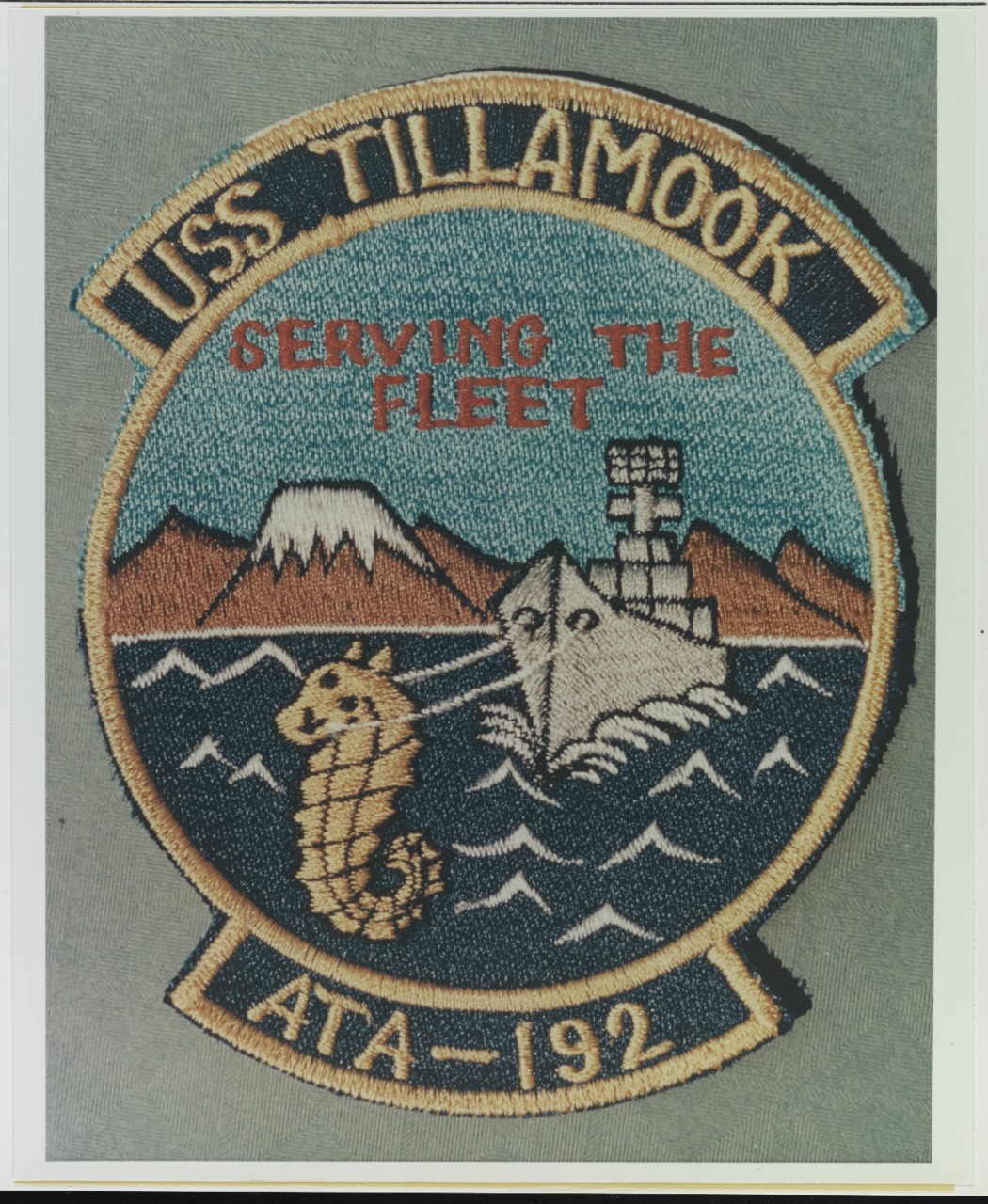 Insignia: USS TILLAMOOK (ATA-192)