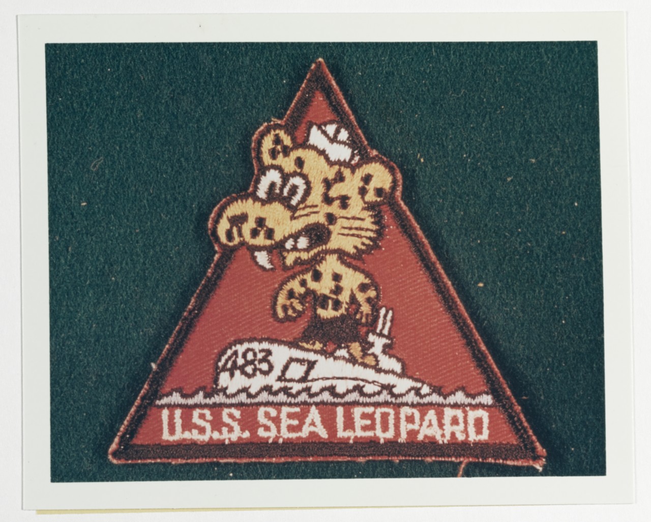 Insignia: USS SEA LEOPARD (SS-483)